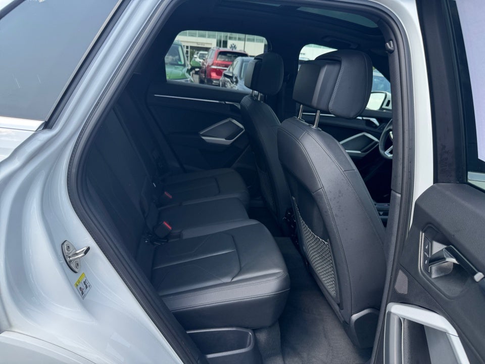 2023 Audi Q3 Premium Plus 45 TFSI S line quattro Tiptronic