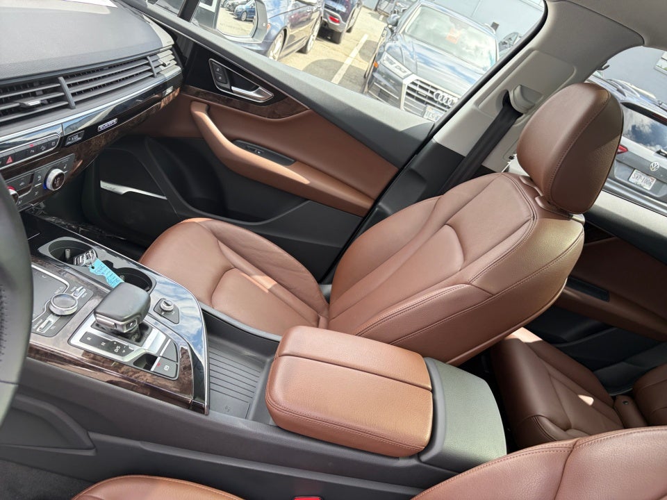 2019 Audi Q7 Premium Plus