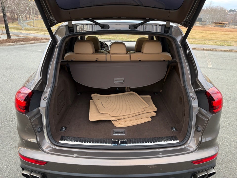 2015 Porsche Cayenne Turbo