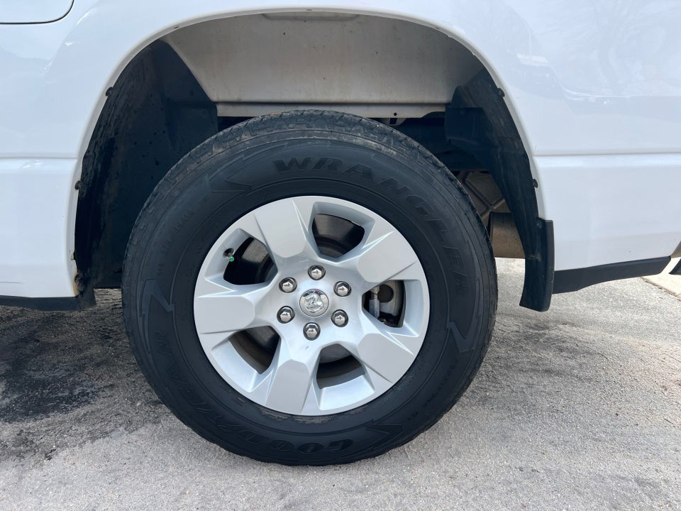 2023 RAM 1500 Big Horn Crew Cab 4x4 6'4" Box