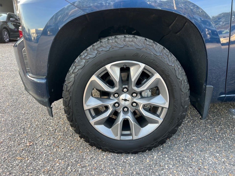 2021 Chevrolet Silverado 1500 4WD Crew Cab Short Bed RST