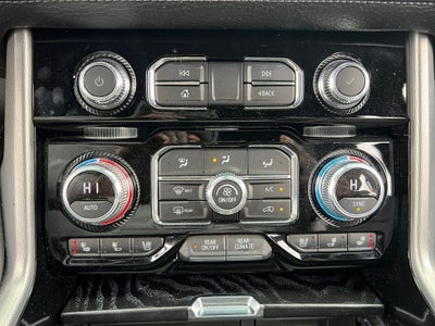 2022 GMC Yukon 4WD Denali