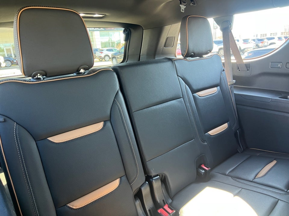 2023 GMC Yukon XL 4WD AT4