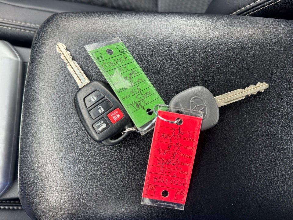 2014 Toyota Camry SE