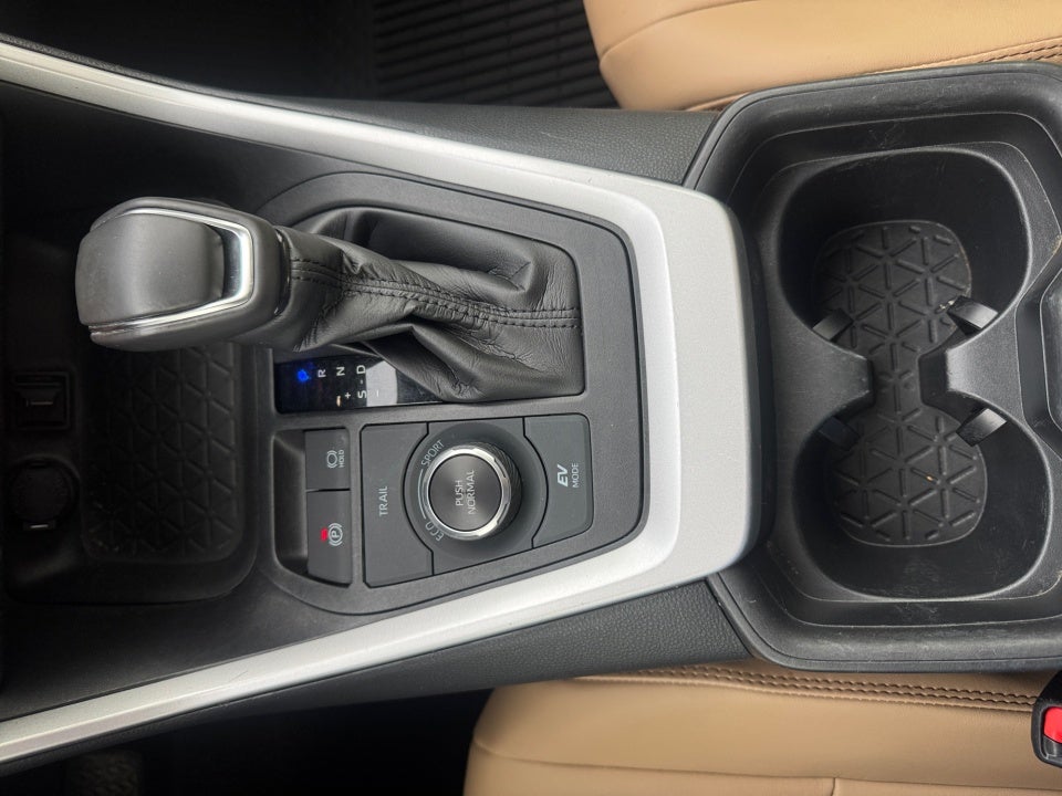 2021 Toyota RAV4 Hybrid XLE Premium