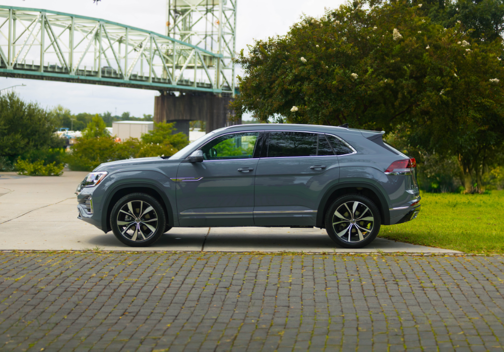 Driver's side view of a new Volkswagen Atlas for sale near Myrtle Beach